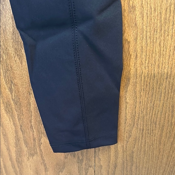 White House Black Market The Skinny Ankle Black Trousers size 4. - Picture 11 of 16